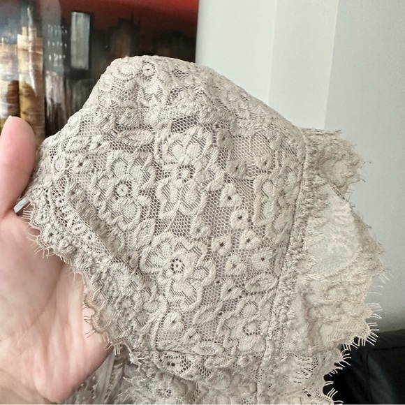 Aerie Nude Eyelash Lace Plunge Bralette - Picture 8 of 8